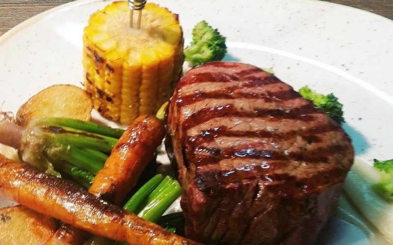 cafe-plaza-alacati cafe-plaza-alacati