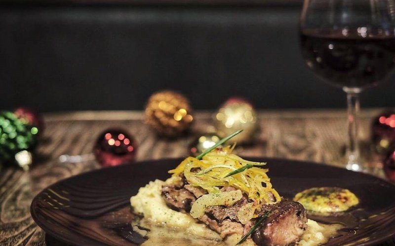 cafe-plaza-alacati2 cafe-plaza-alacati2